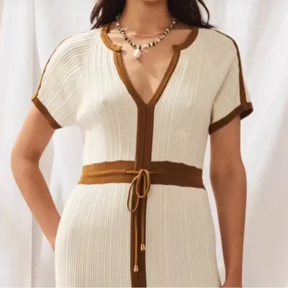 Sancia Celoni Dress - READ SIZING - Picture 4 of 7